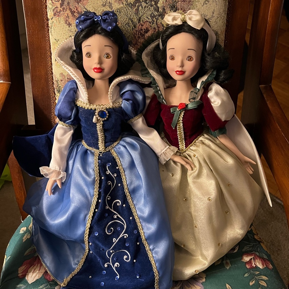 Disney Blue and Cream Princess Dolls-Snow White Porcelain Dolls
